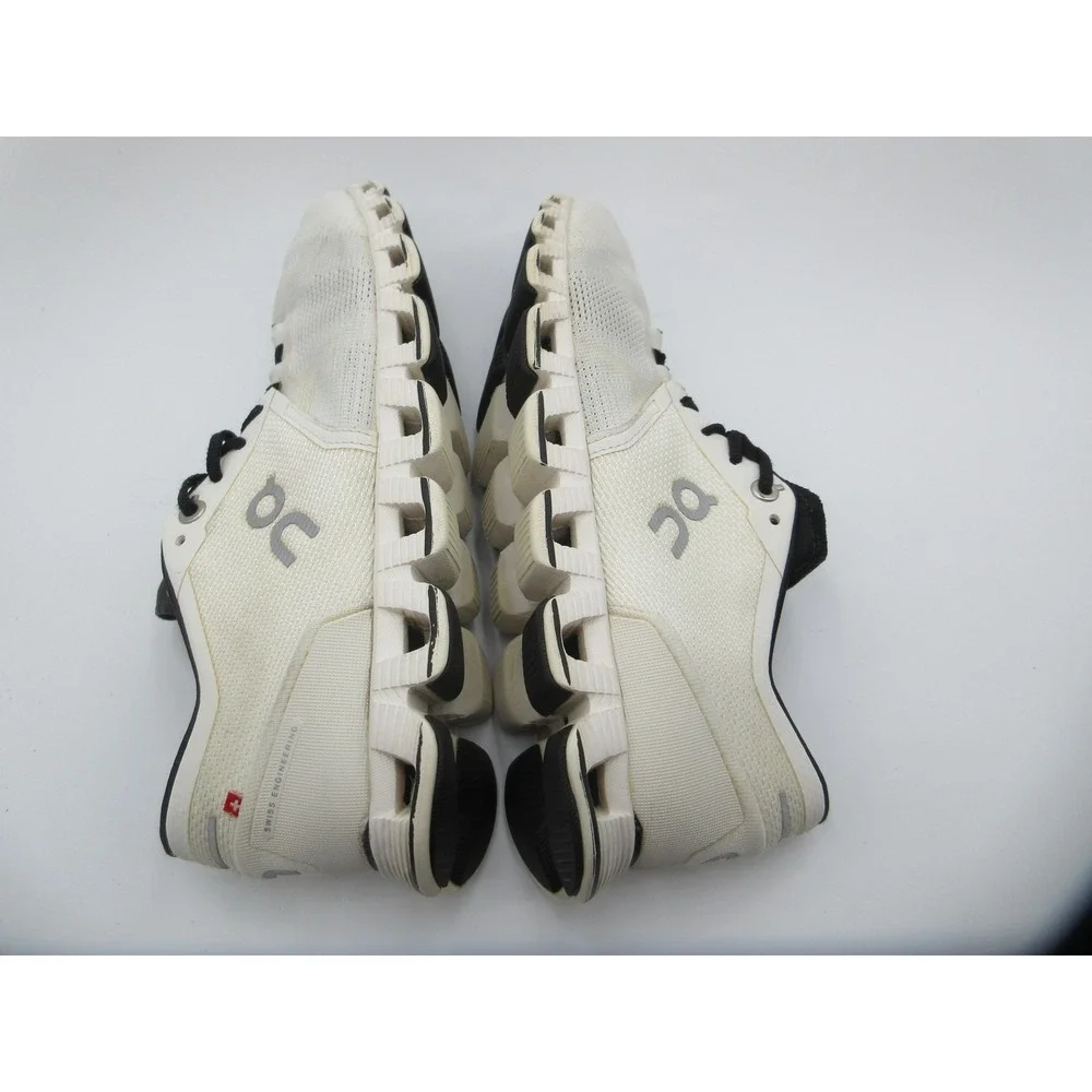 On Cloud Shoes Womens Size 8 White Black Running Swiss Engineering CloudTec